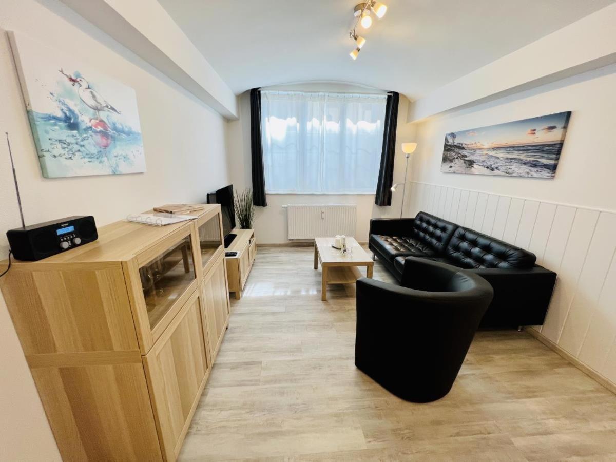 Berringer Makrele, An Der Promenade Apartment Rostock Luaran gambar
