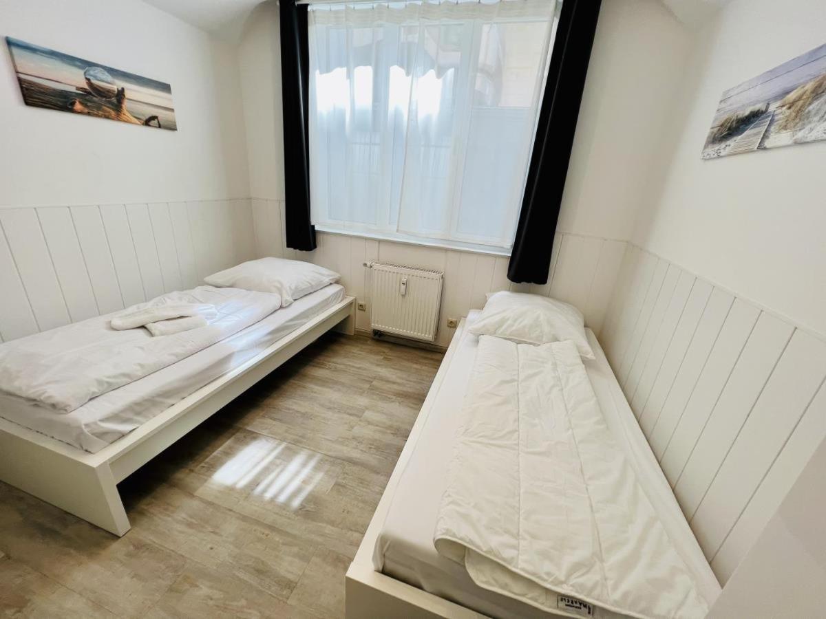Berringer Makrele, An Der Promenade Apartment Rostock Luaran gambar